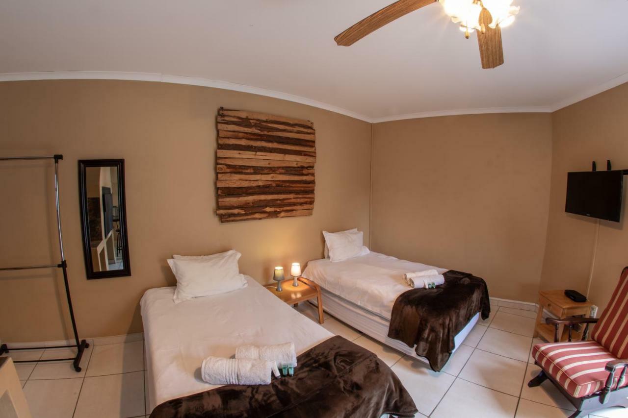 Meransha Self Catering Cc Walvis Bay Esterno foto