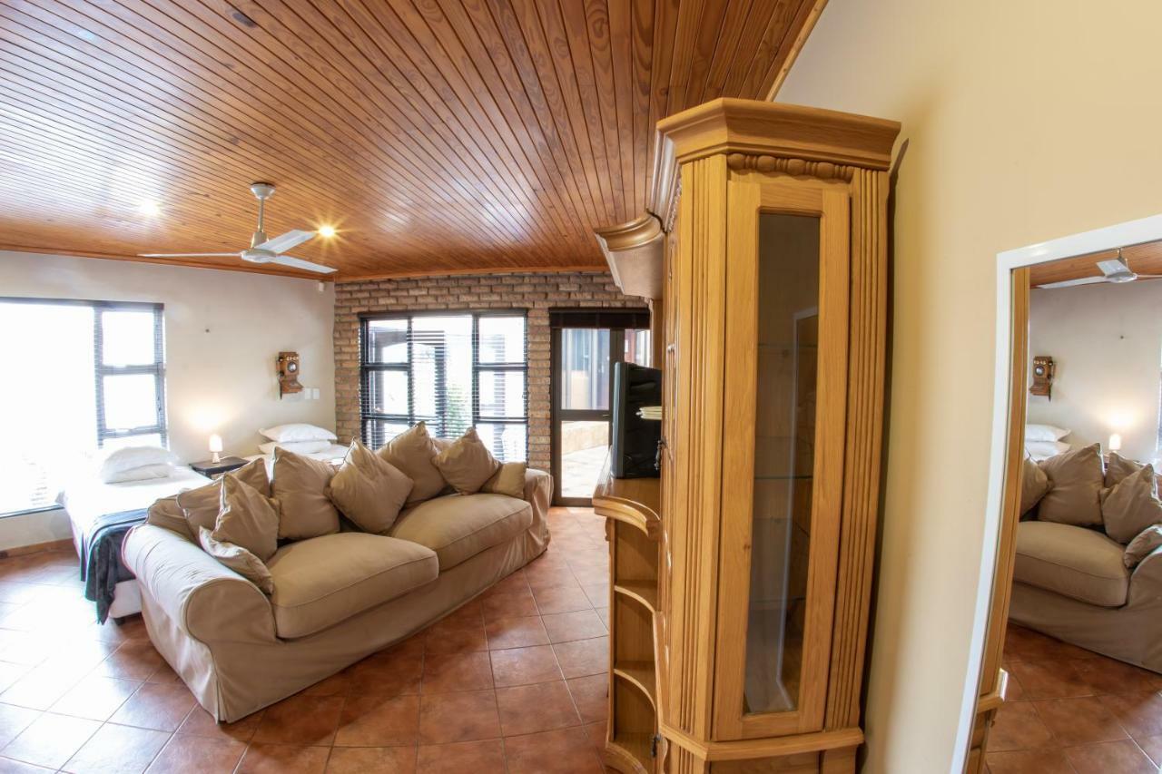 Meransha Self Catering Cc Walvis Bay Esterno foto